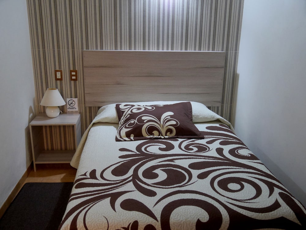 Hotel Estefania 25/45