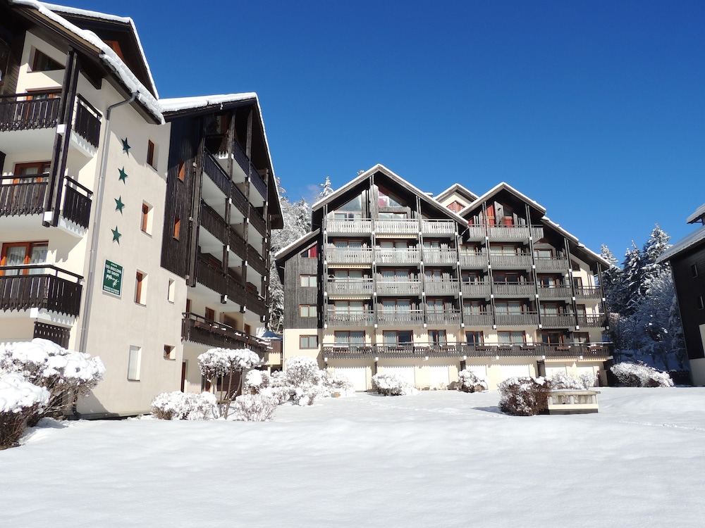 Les Balcons Du Savoy 5/50