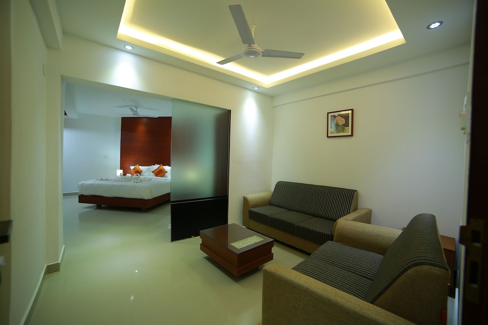 NAKSHATRA EMERALD INN GURUVAYUR 22/41