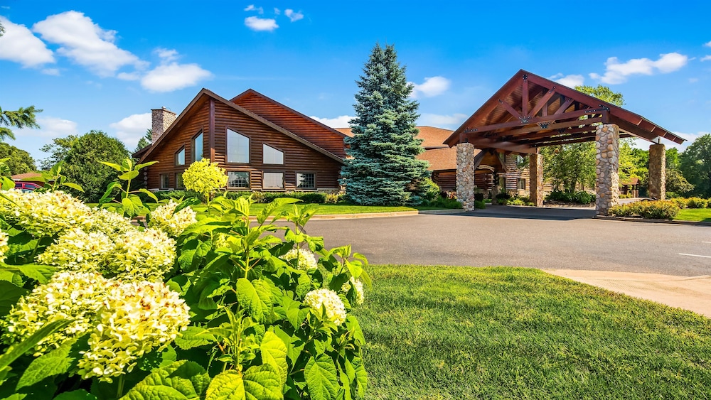 Best Western Northwoods Lodge 2/39