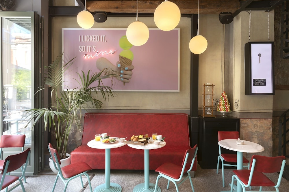 Noma Hotel 5/50