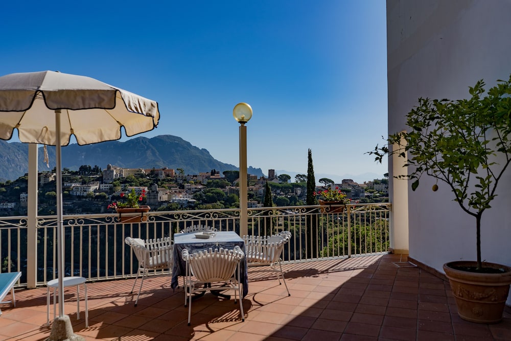 Ravello View 18/31
