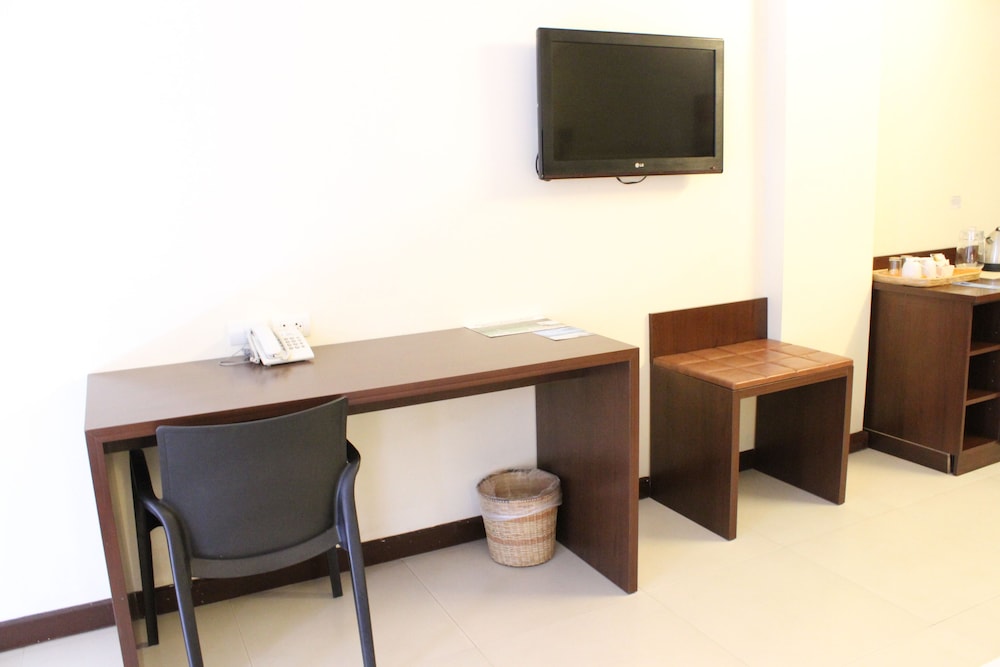 Ocean Suites Boutique Hotel 57/66