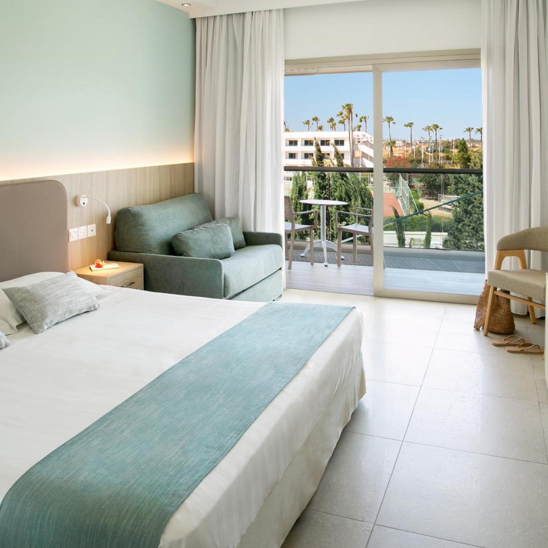 TWIN ROOM GARDEN VIEW