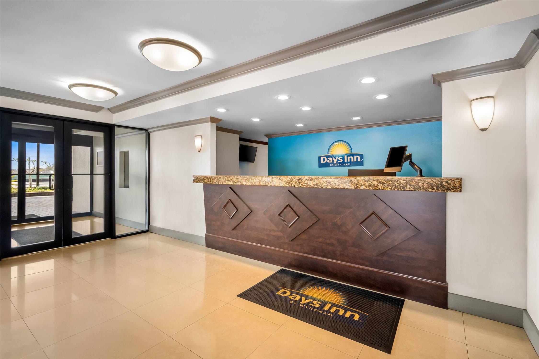 Days Inn By Wyndham Florida City 8/28