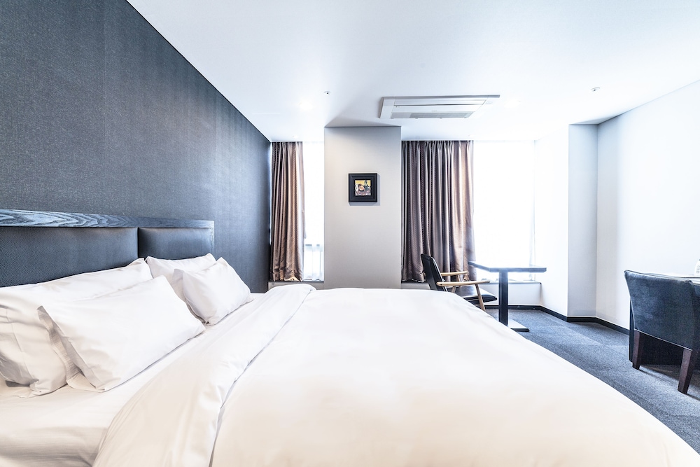 Gangneung Tourist Hotel 13/60