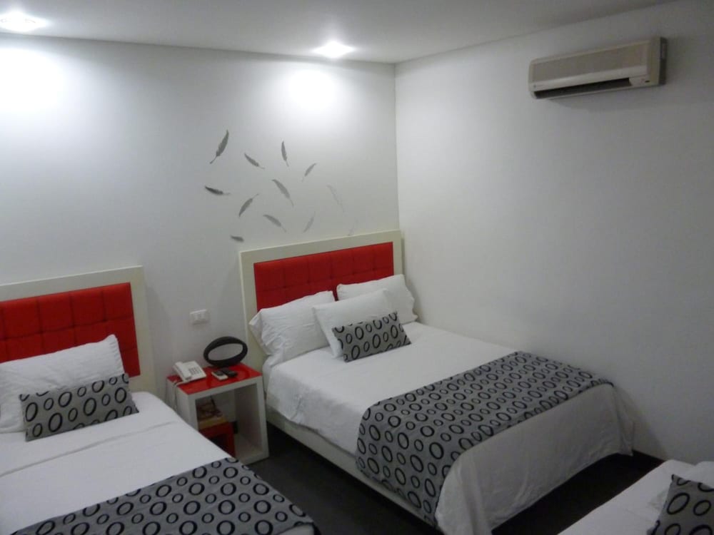 Hotel Merlott Lleras 14/48
