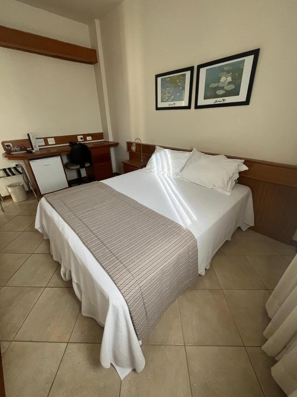 JR Hotel Marilia 18/50
