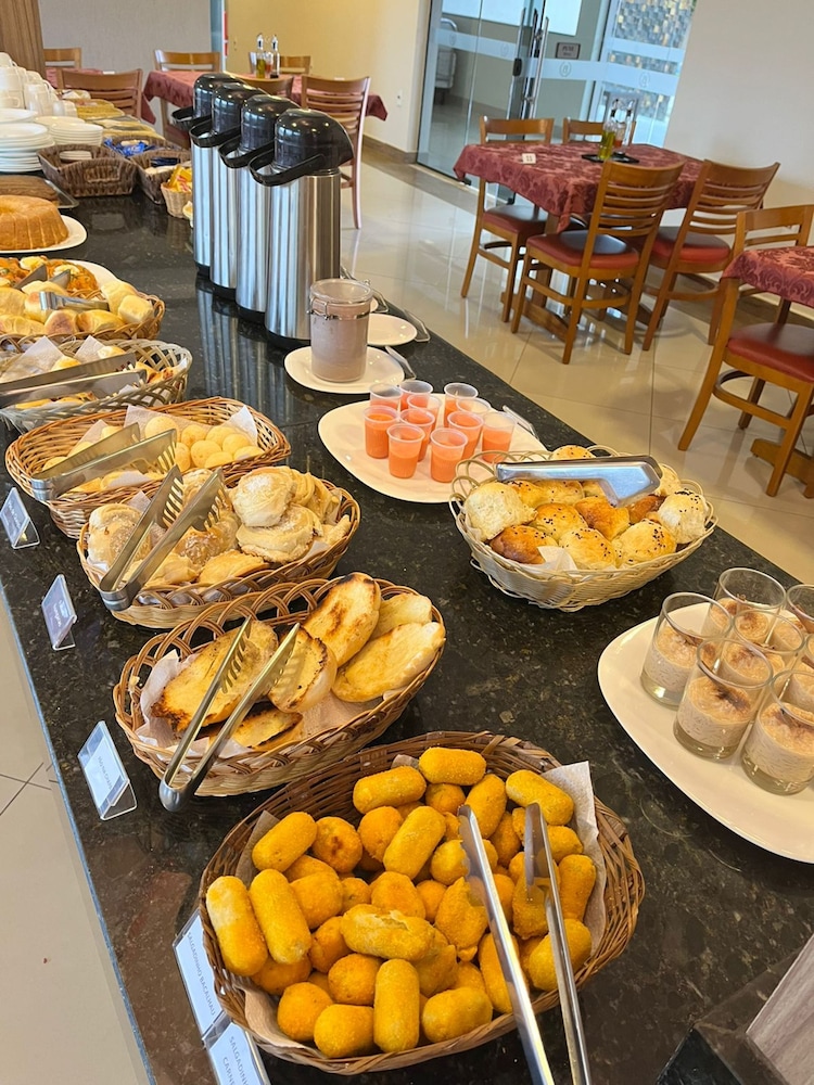 BUSINESS PARK HOTEL 44/69
