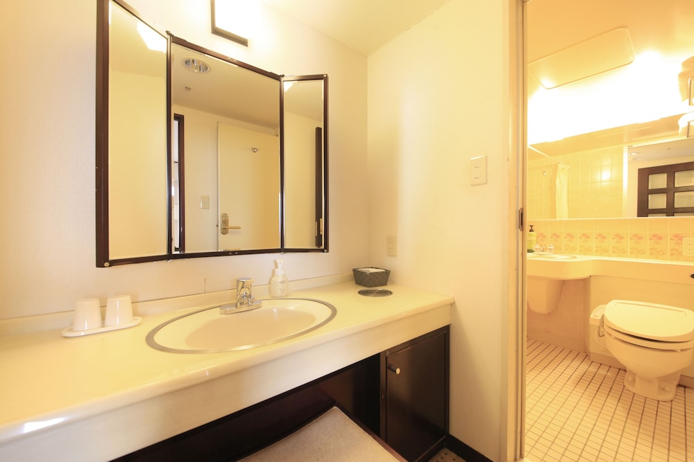 Quintessa Hotel Ogaki 66/67