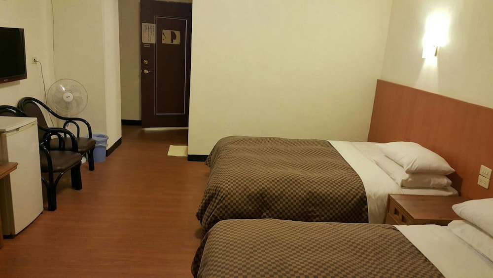 Yi-Sian Hot Spring Hotel 8/20