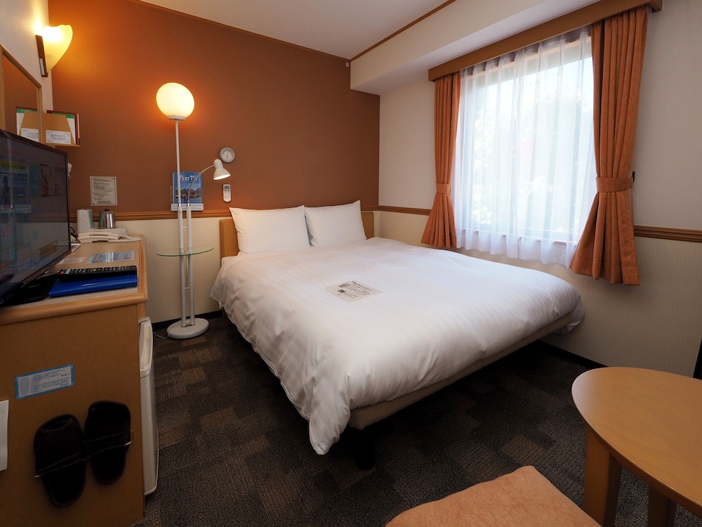 Toyoko Inn Takamatsu Hyogomachi 12/65
