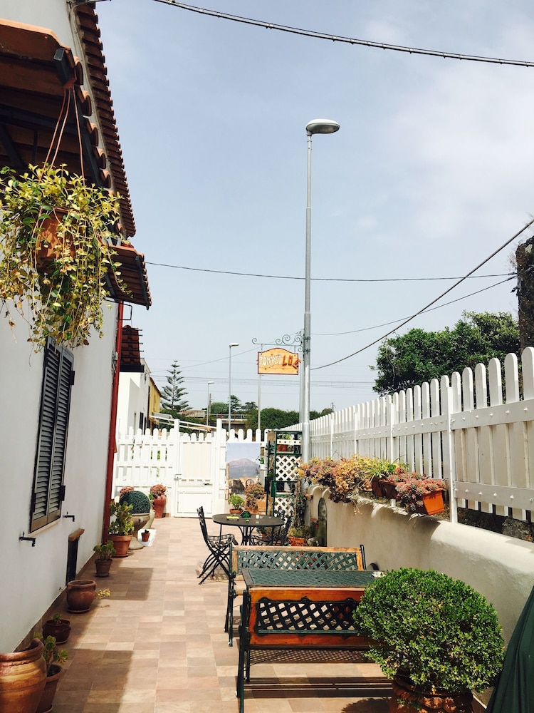 B&B Pompeilog 4/46