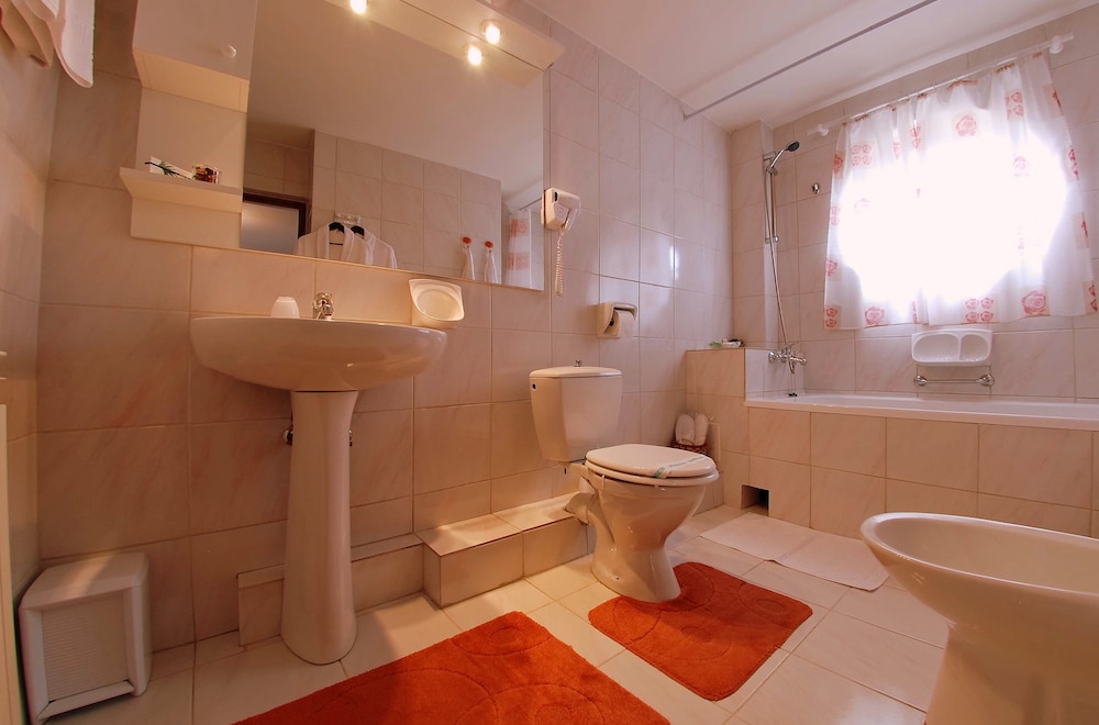 Villa Hotel Escala 24/50