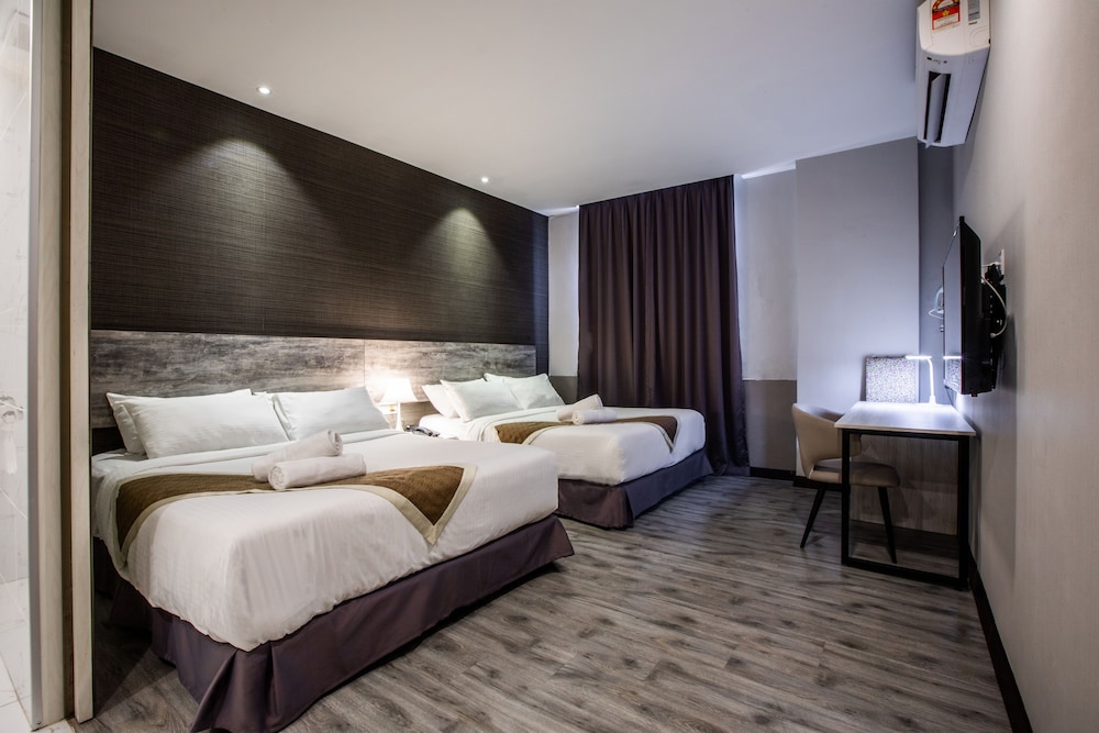 ROOM, 2 QUEEN BEDS