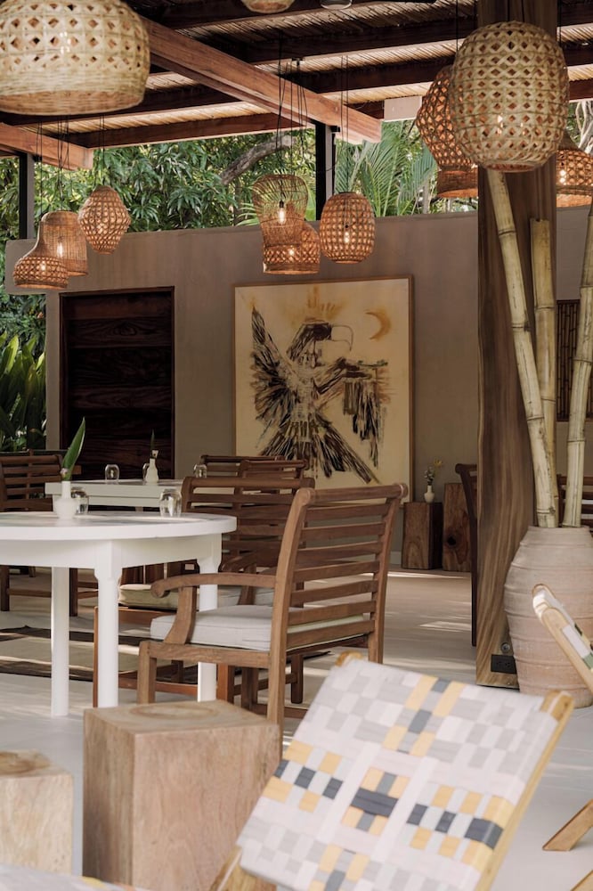 Cala Luna Boutique Hotel and Villas 72/86