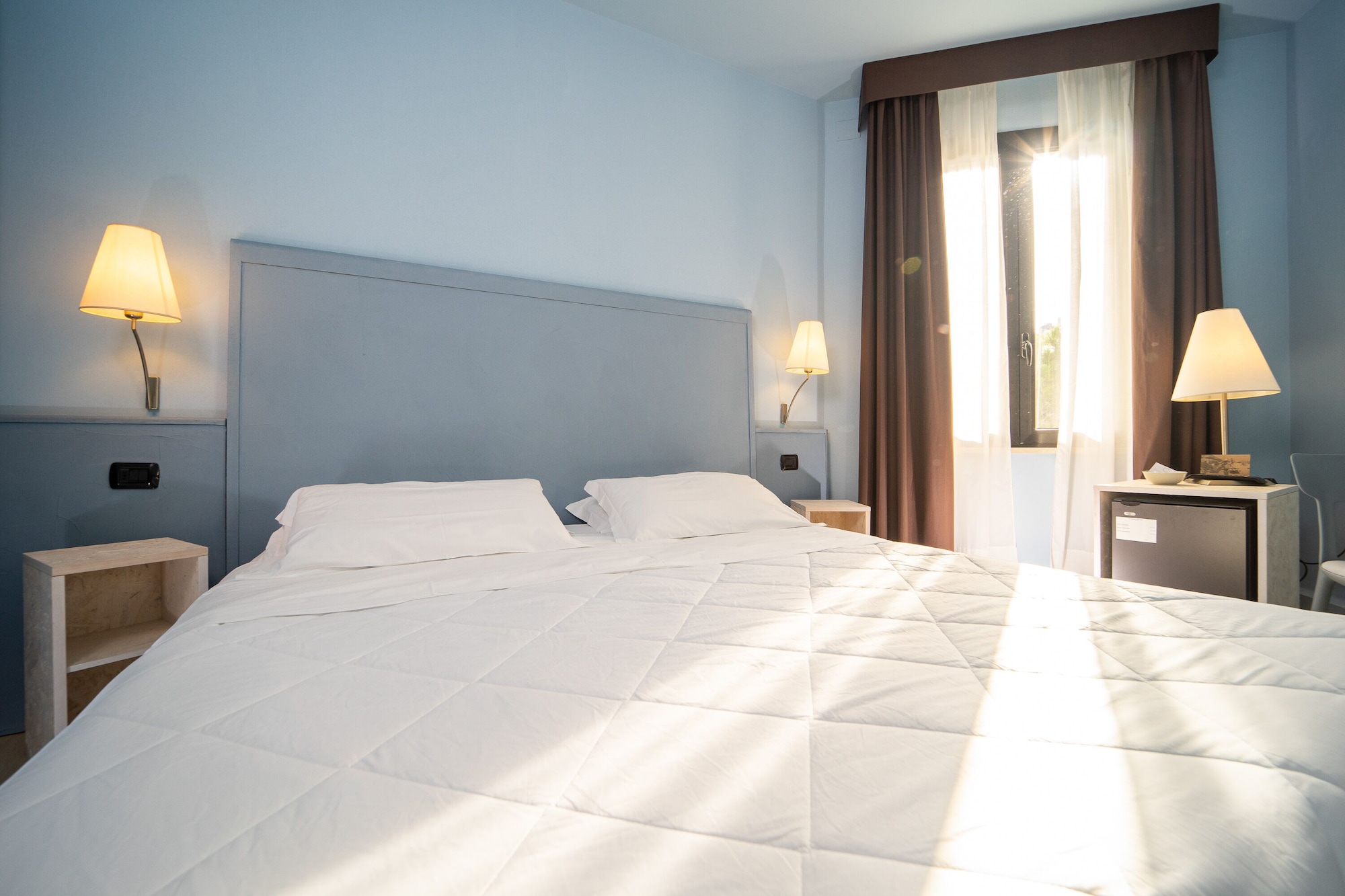 STANDARD, DOUBLE BED