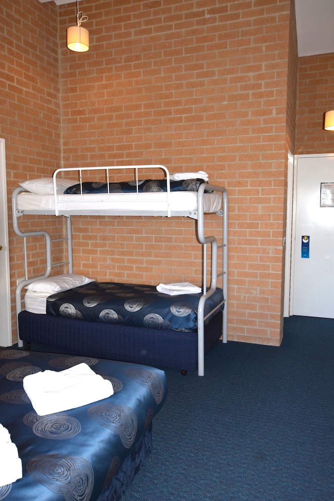 Alpine Resort Motel 30/50
