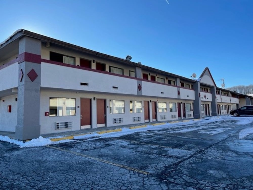 Red Roof Inn Somerset, PA 1/29