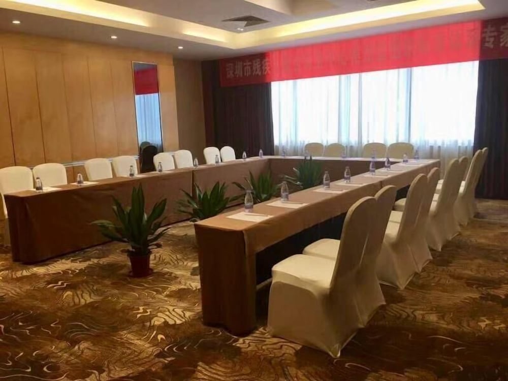 Shenzhen Sichuan Hotel 15/19
