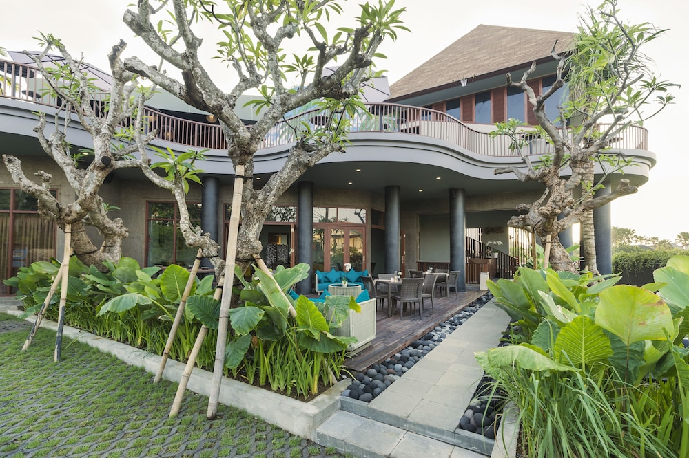 Sense Canggu Beach Hotel 61/69