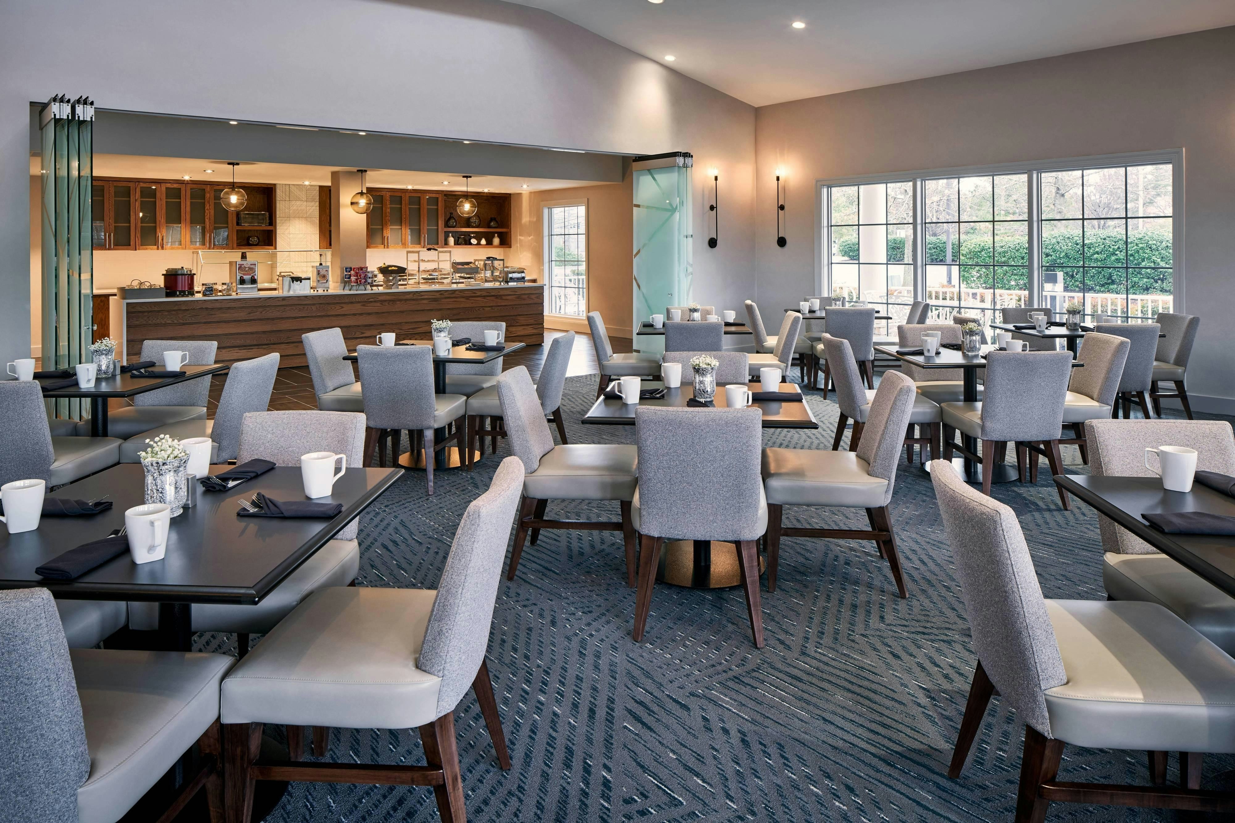 Delta Hotels by Marriott Norfolk Airport 14/31