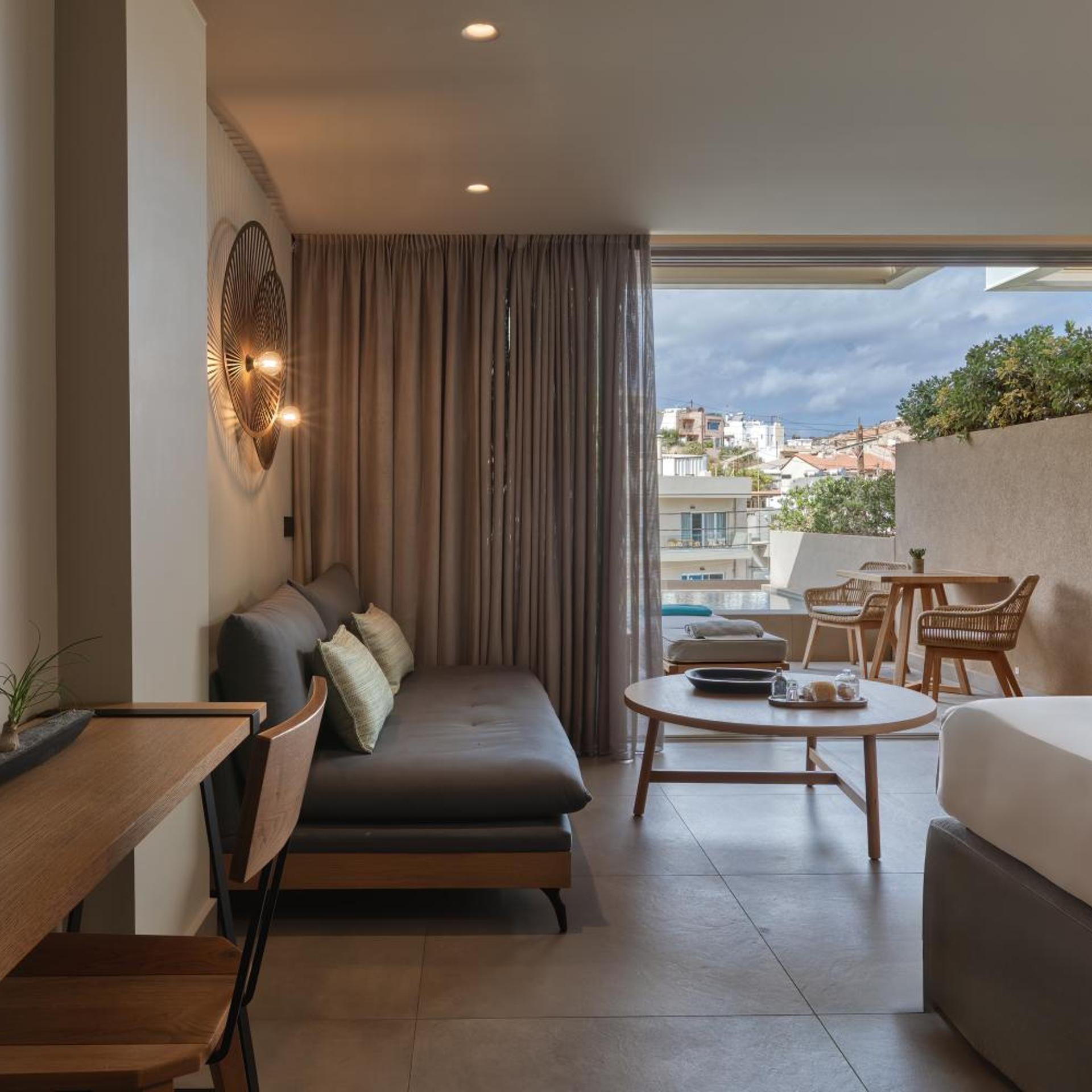 Aquamarine, Suite, King Bed, Plunge Pool, Hydromassage، Castello Infinity Suites - Adults Only 3/6