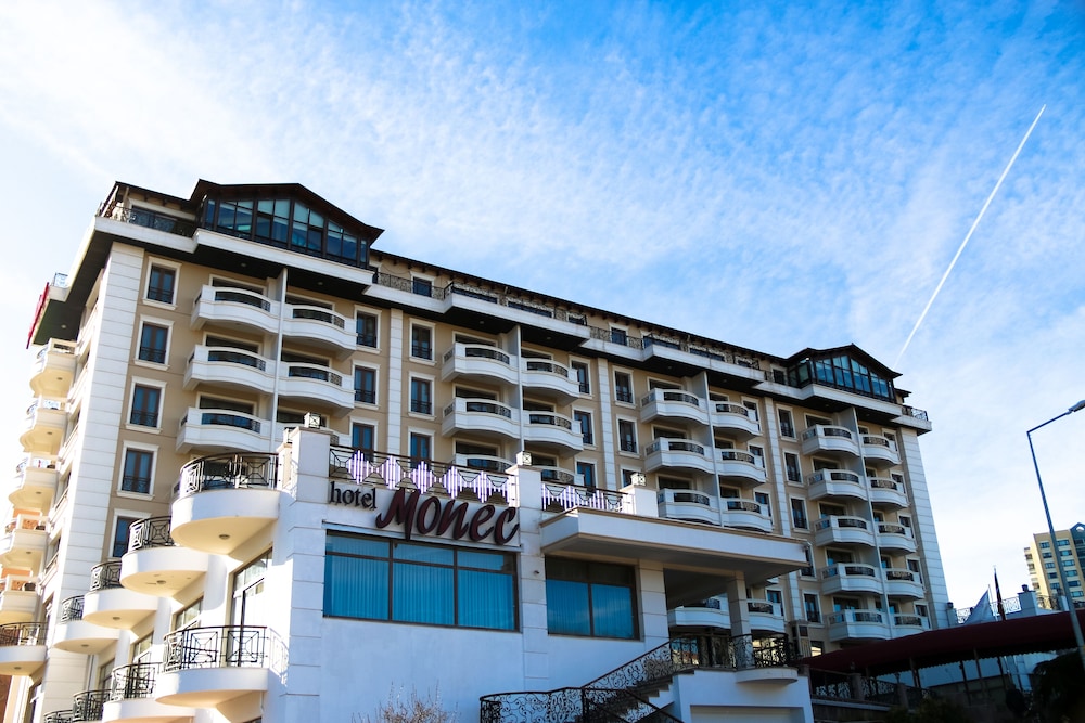 Hotel Monec 2/50