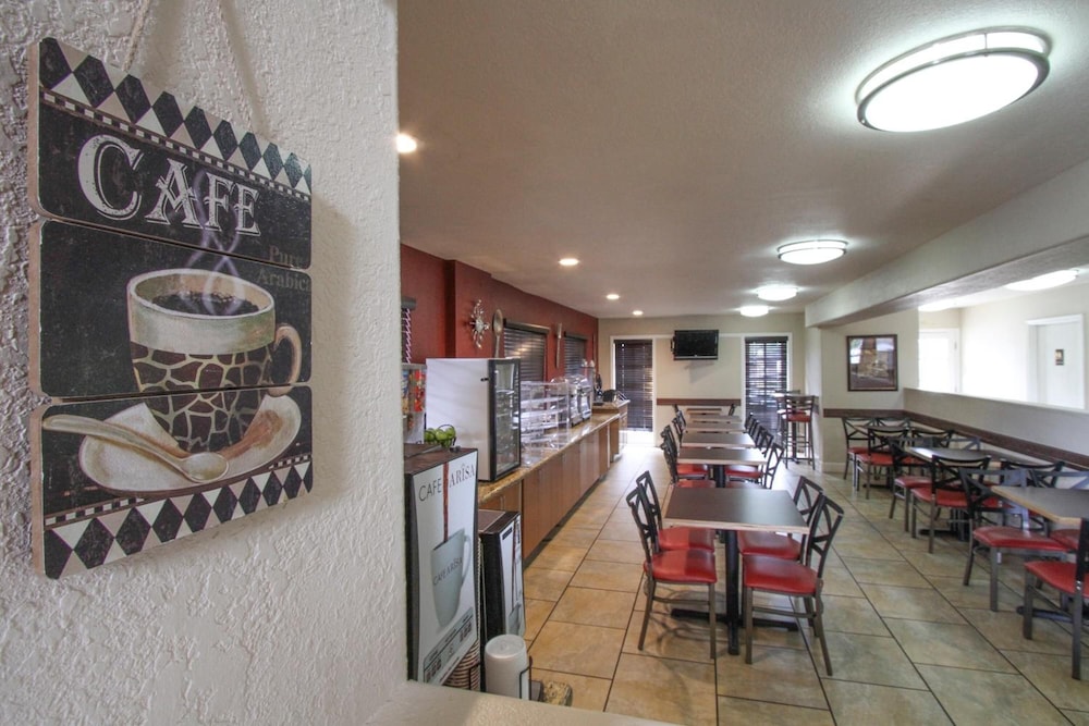 Greentree Inn Flagstaff 38/49
