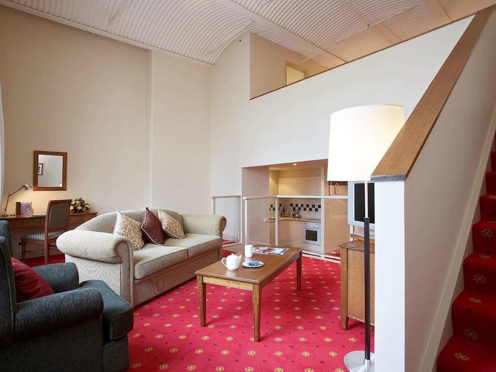 Grand Hotel Melbourne 34/55