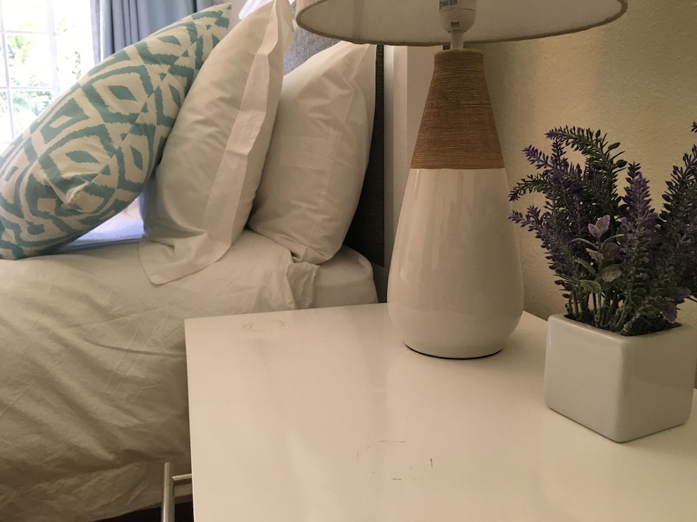 Pepper Tree Bnb 34/50