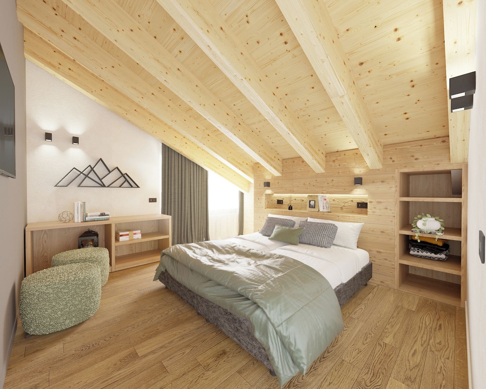 ALPINE, SUITE