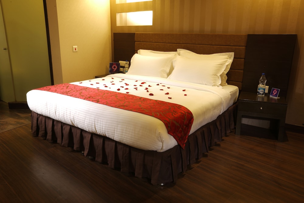 Five Elements Hotels North Avenue Delhi 13/25