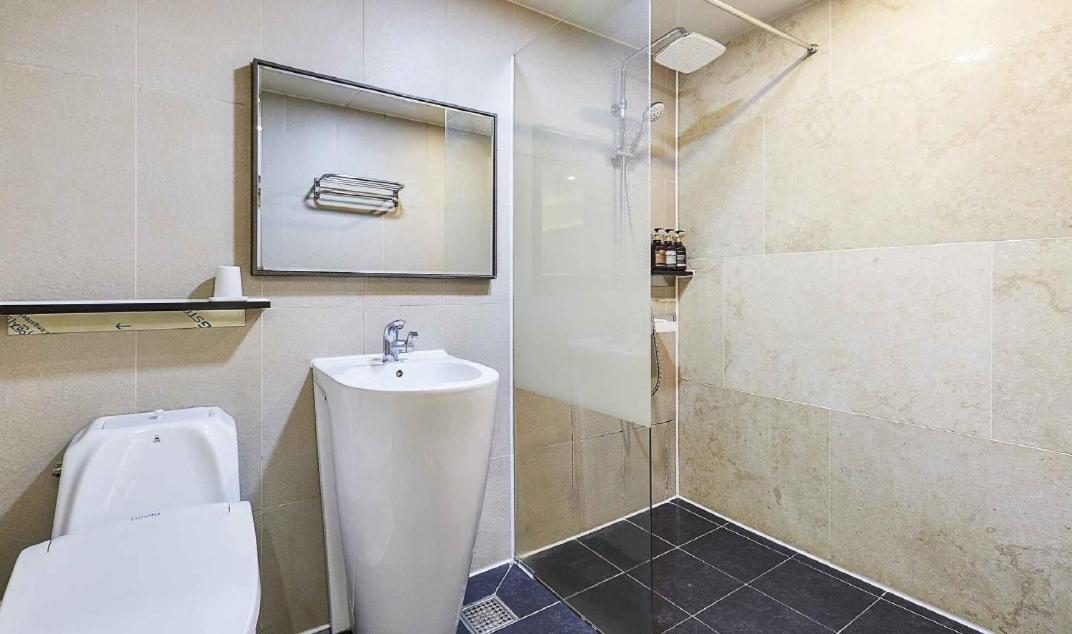 Suwon Hotel Pacific 37 35/35