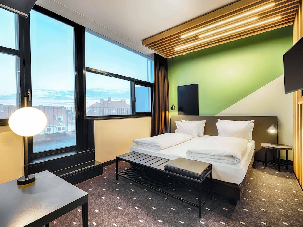 PREMIUM, KING BED
