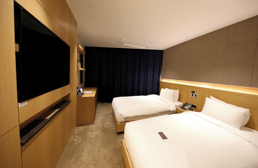 Healing, Standard, Twin Beds