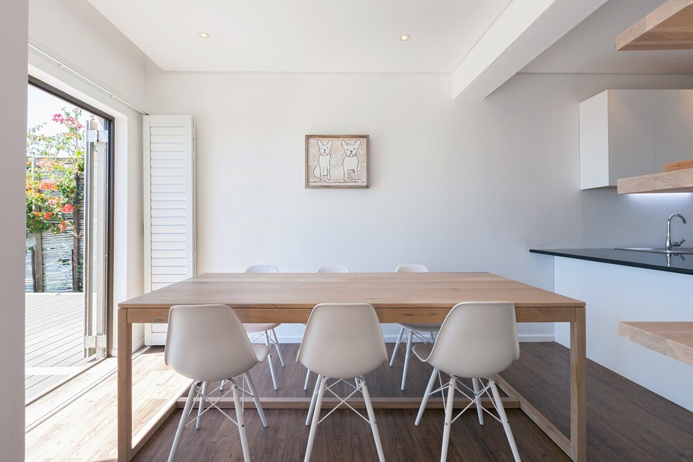 Bluegum Hill Guesthouse Apartments 31/35