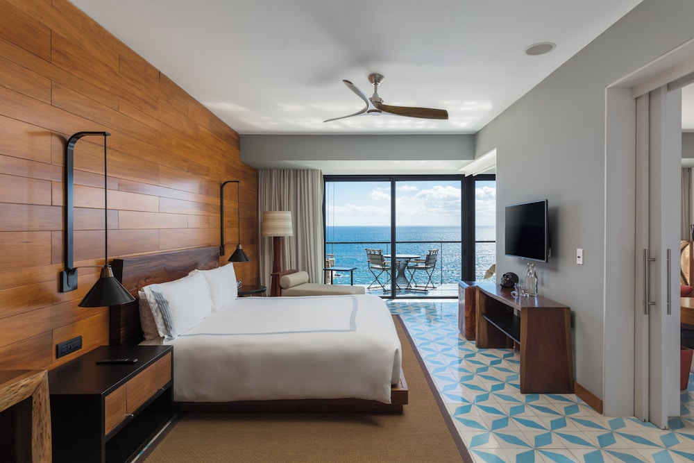 Thompson, Suite, King Bed, Ocean View