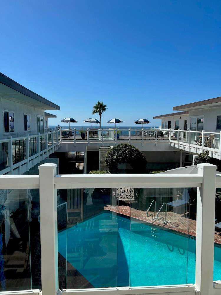 Capri Laguna Inn On the Beach 1/75