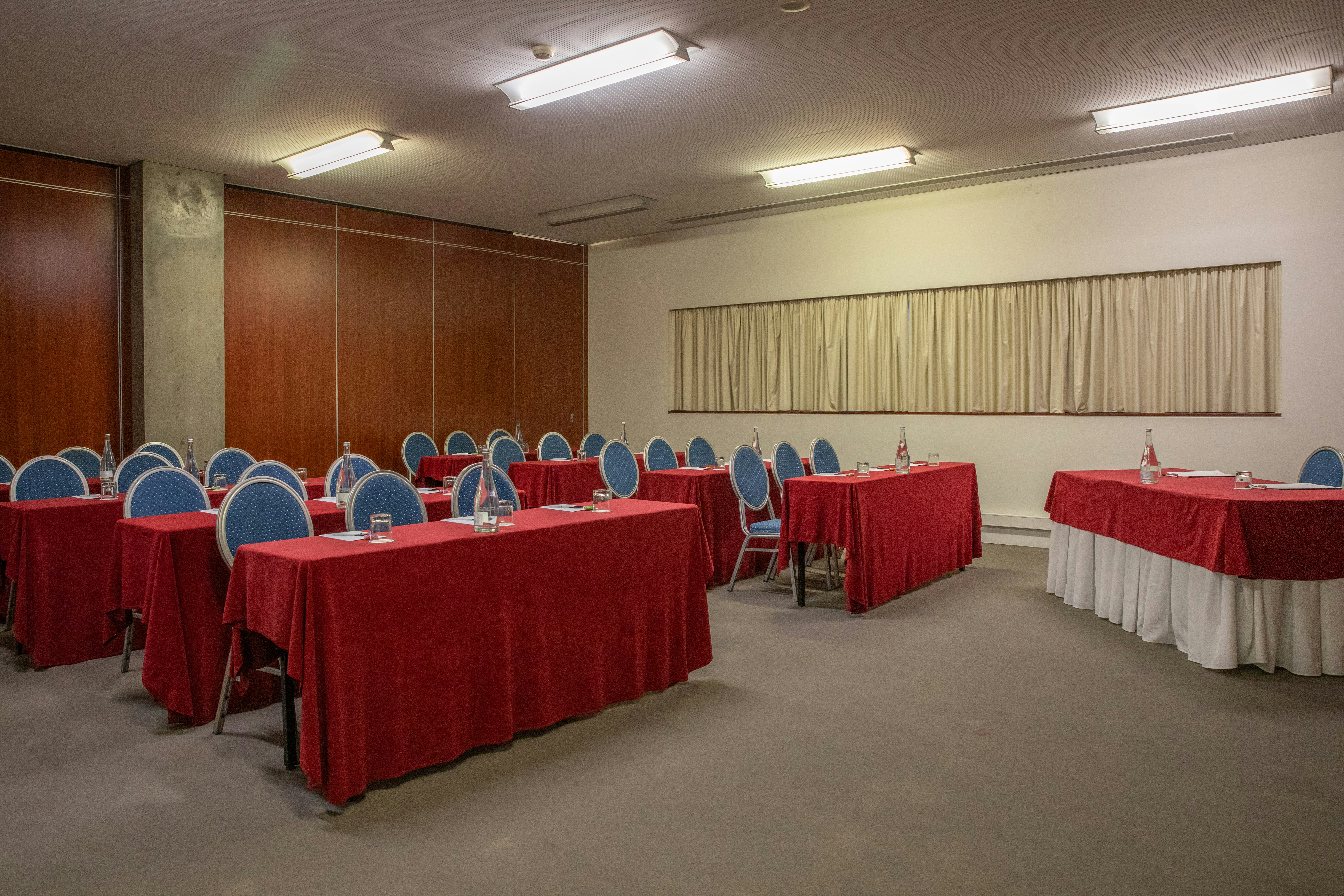 VIP Executive Arts 58/65