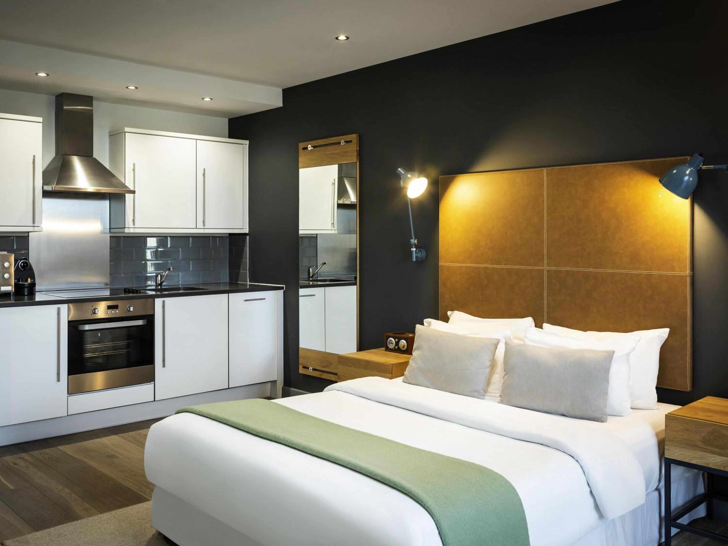 Studio, Double Bed, Sofa