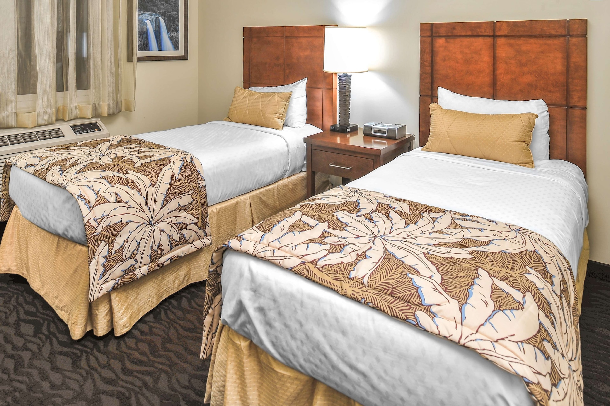 2 BEDROOMS, KING AND QUEEN BED, OCEAN VIEW, ACCESSIBLE