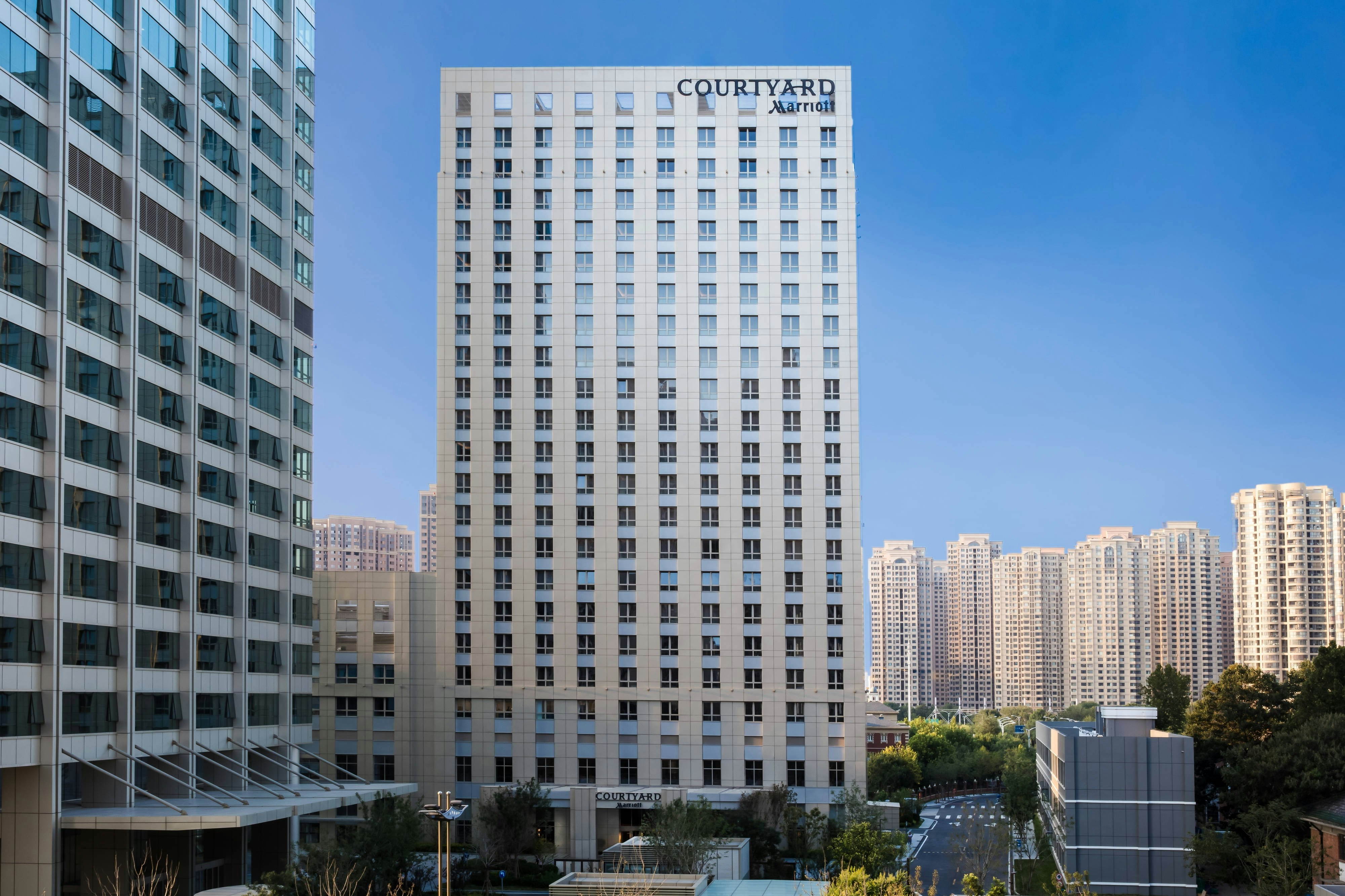 Courtyard Tianjin Hongqiao 2/16