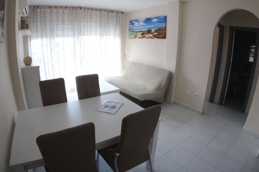APARTAMENTOS MARINA INTERNACIONAL 36/50