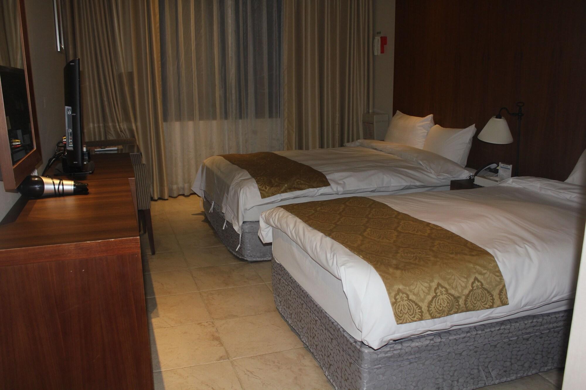 Gyungpo Beach Hotel 12/69