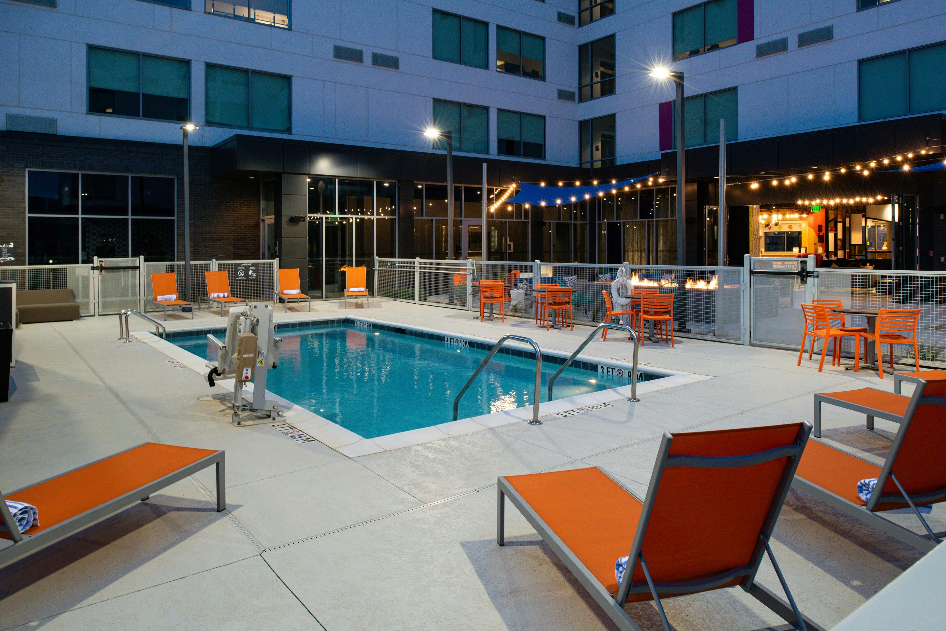 Aloft Charlotte Airport 7/17
