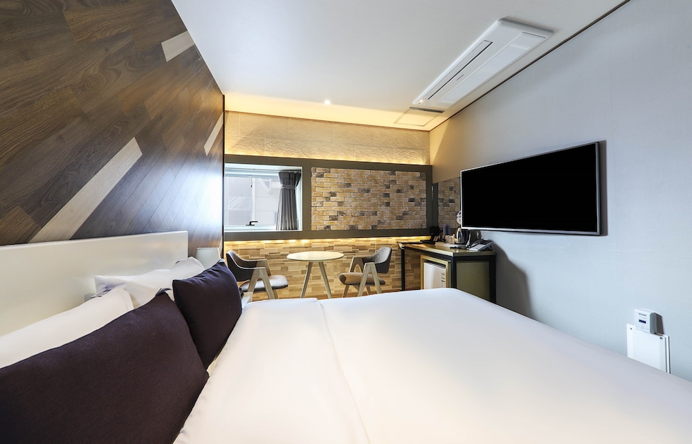 The Marine View Hotel 13/50