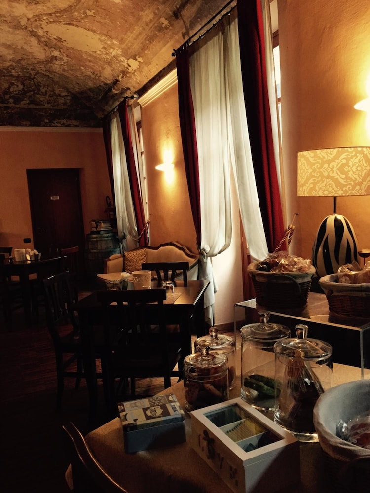 Albergo San Lorenzo 56/66