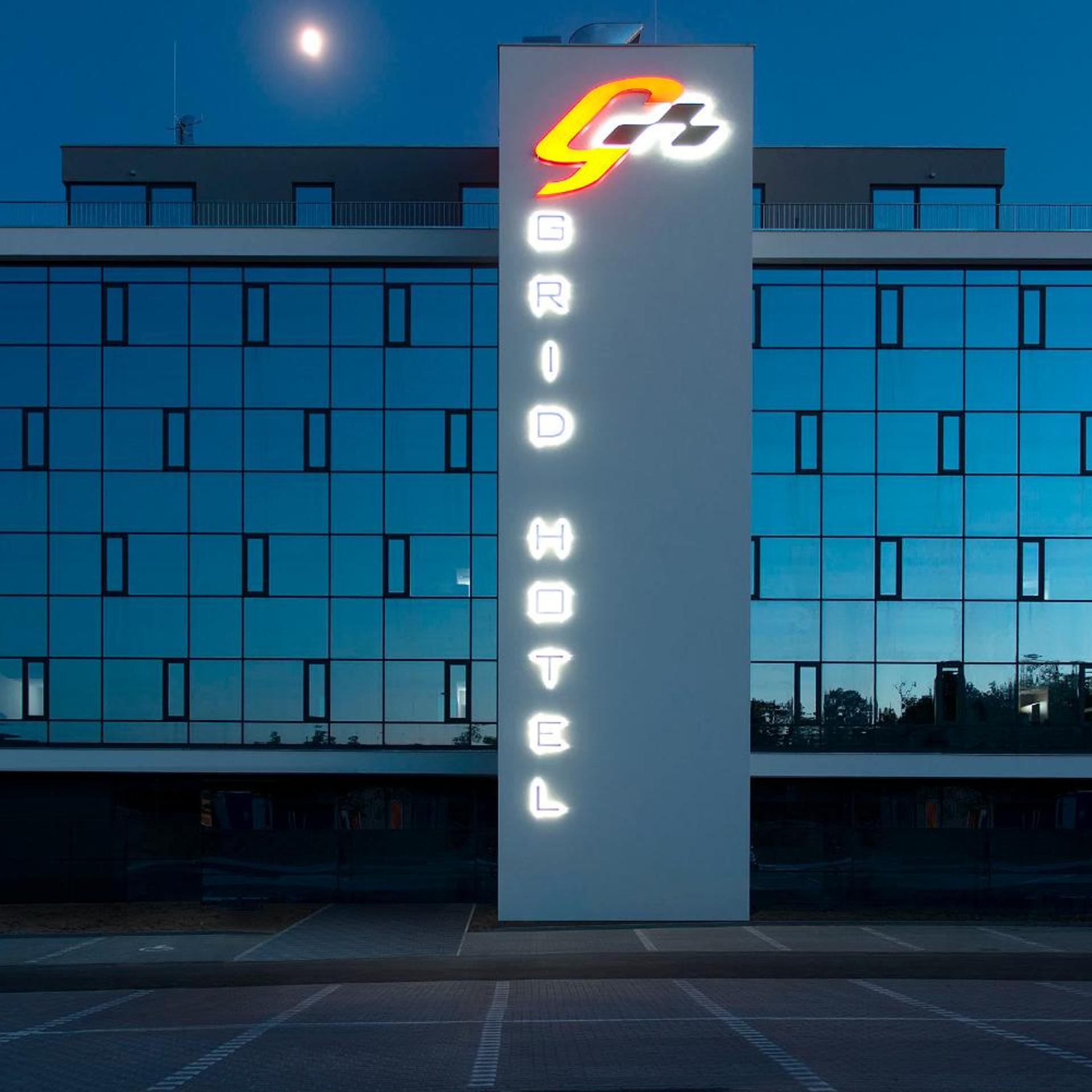 Grid Hotel 5/64