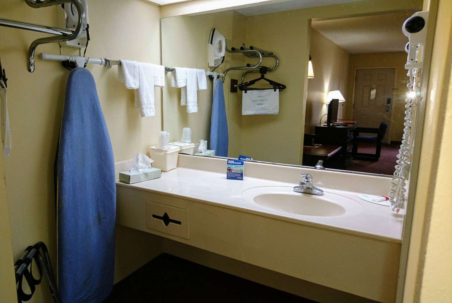 Travelodge By Wyndham Knoxville East 6/10